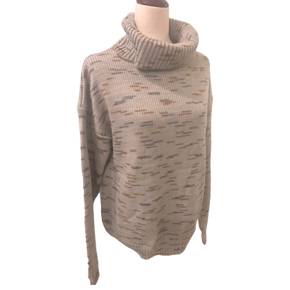 Avantlook Cowl Neck Sweater Size Small NWT - Picture 2 of 13